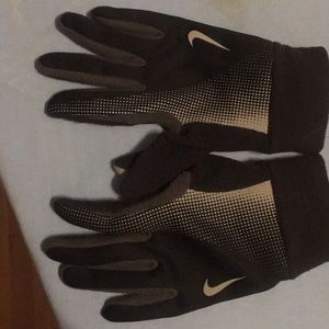 Nike training winter gloves